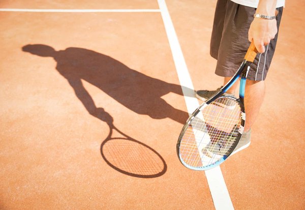 Come migliorare la tua tecnica di diritto nel tennis?